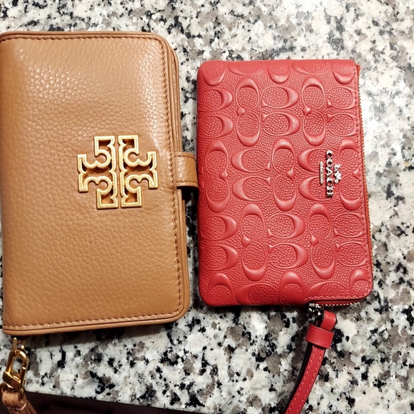 Wallet - Picture 1 of 4